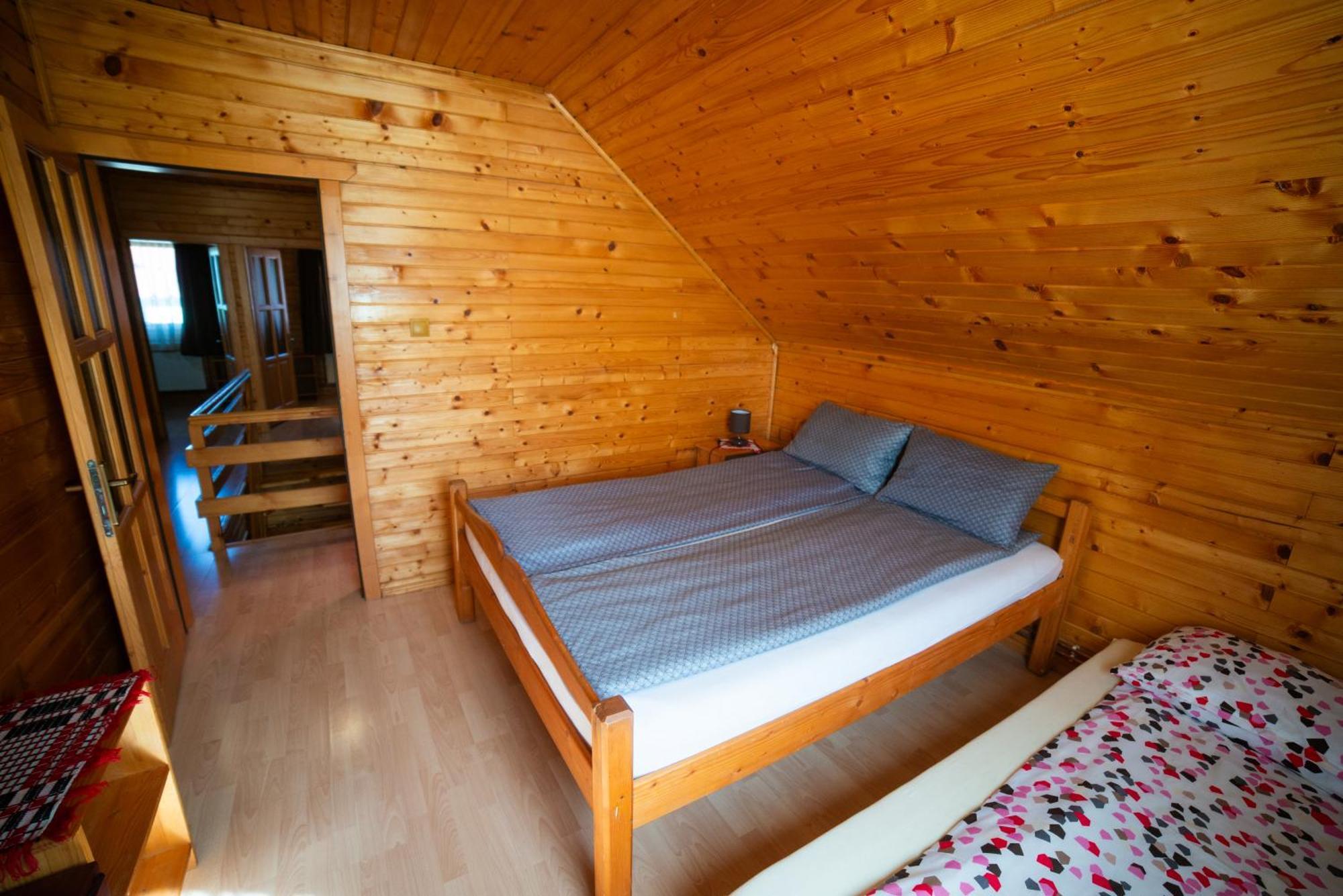 Vivien Vendeghaz Villa Borzont ภายนอก รูปภาพ