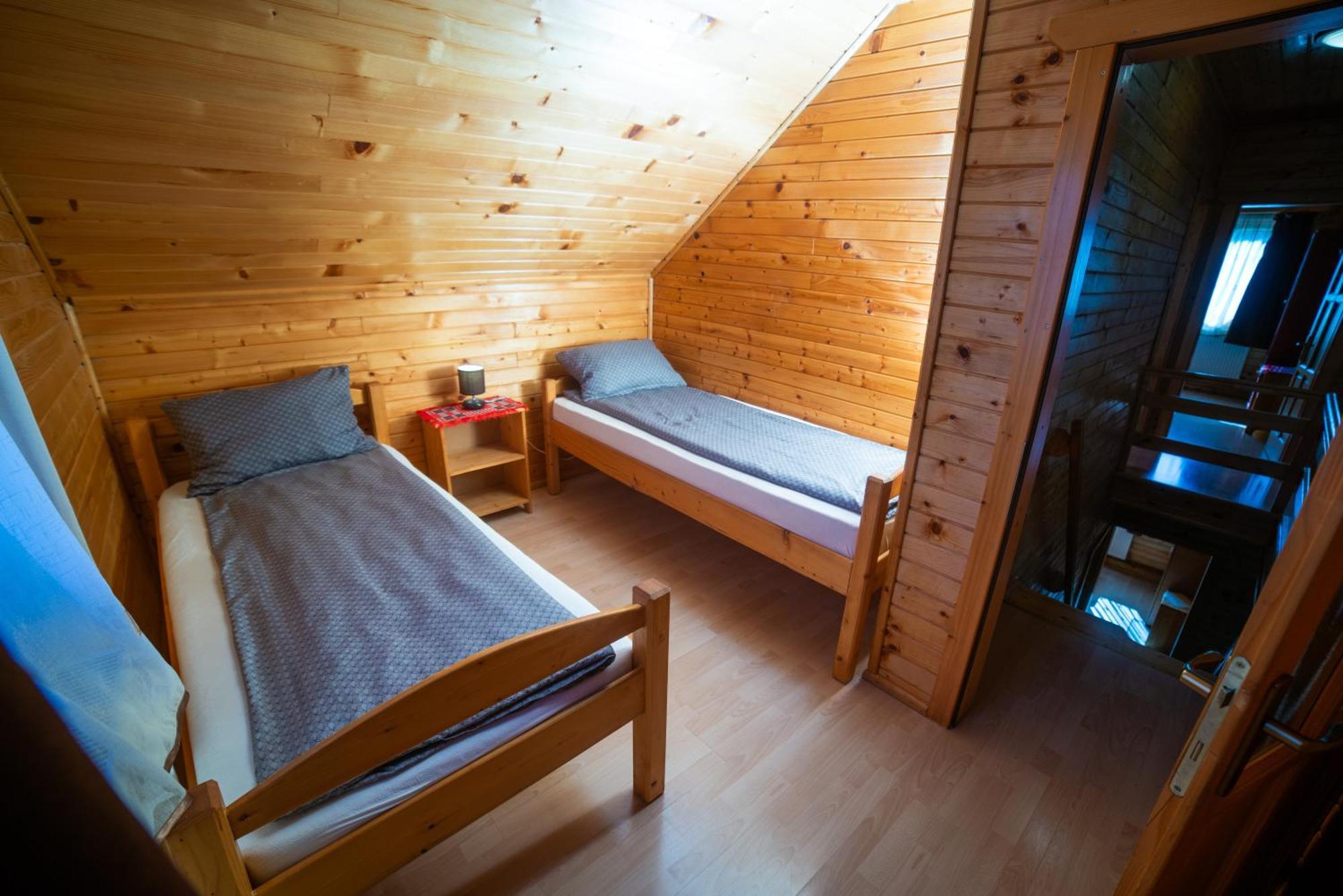 Vivien Vendeghaz Villa Borzont ภายนอก รูปภาพ